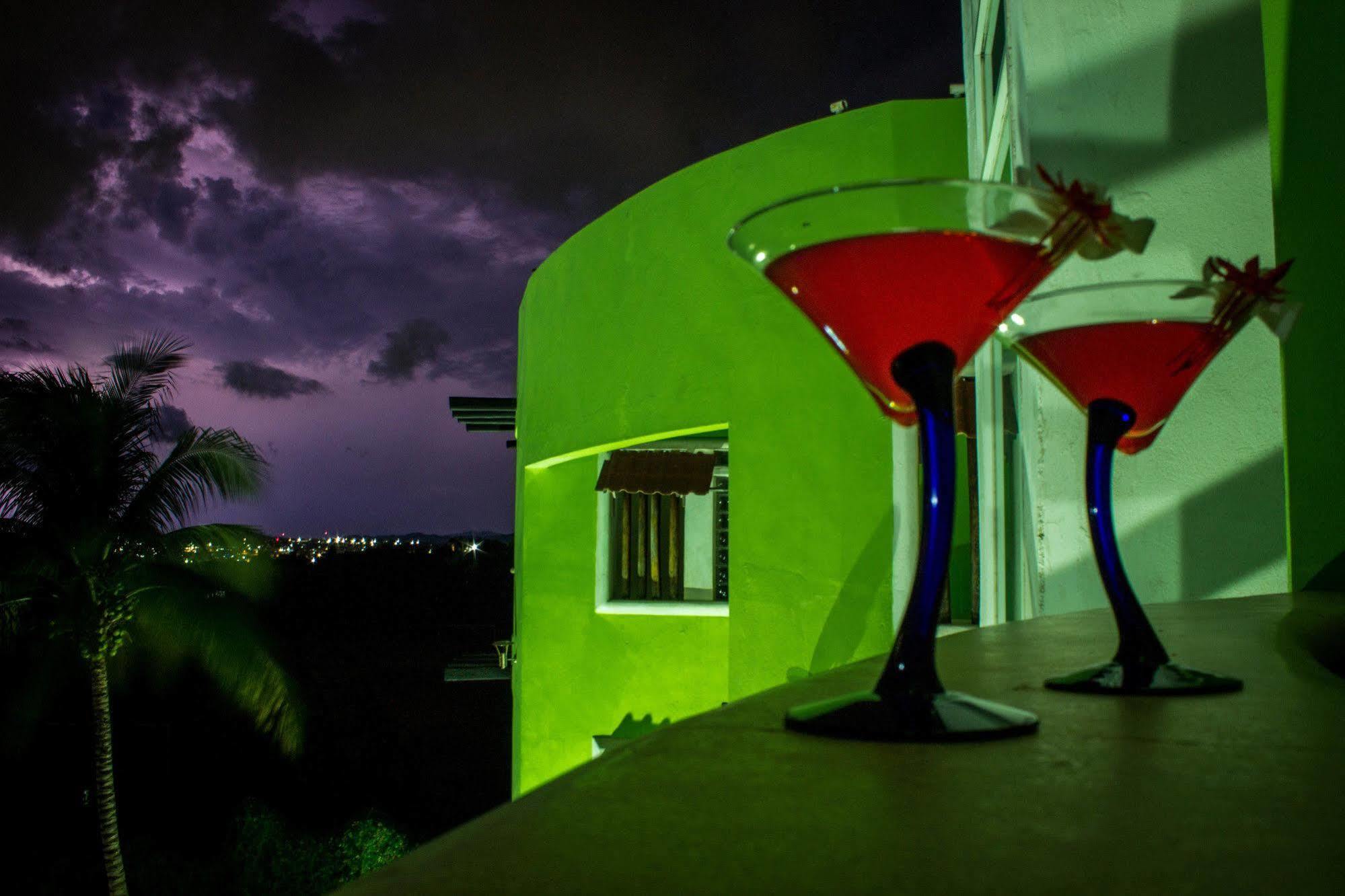 Hotel & Suites Punta Esmeralda Puerto Escondido  Exterior photo